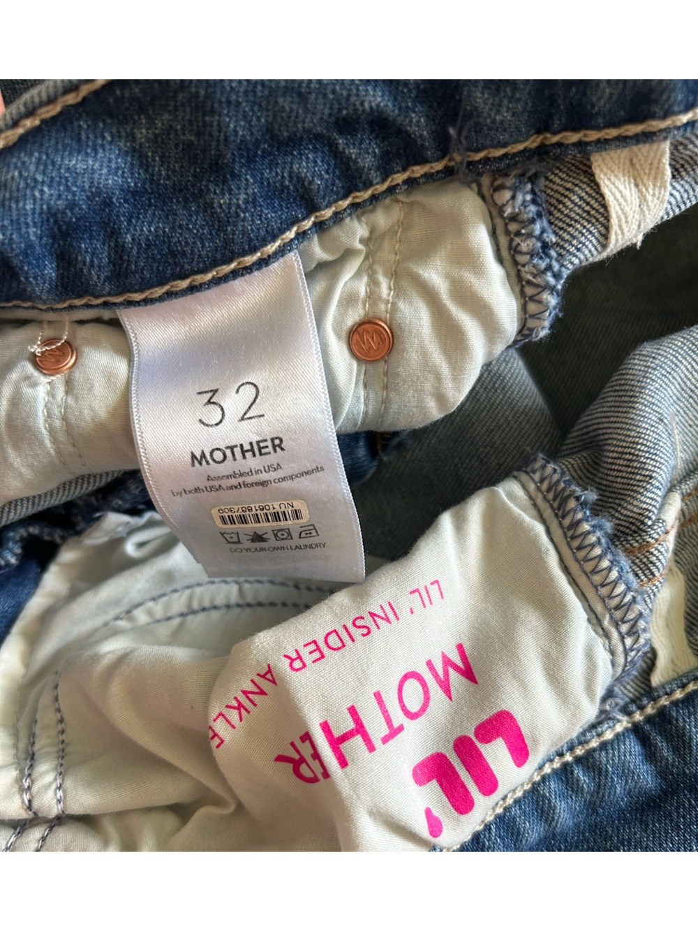 MOTHER Insider Ankle Blue Cropped Jeans size 32 - Picture 6 of 8